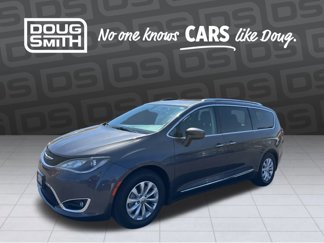 Used 2018 Chrysler Pacifica Touring-L Plus image 1