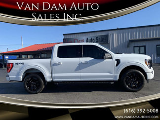 Used 2023 Ford F150 XLT image 1