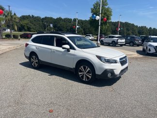 Used 2018 Subaru Outback 2.5i Limited image 1