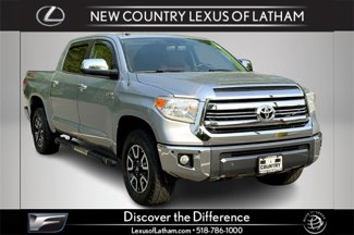 Used 2017 Toyota RAV4 Limited image 1