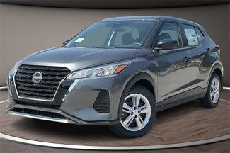 New 2025 Nissan Kicks S image 1