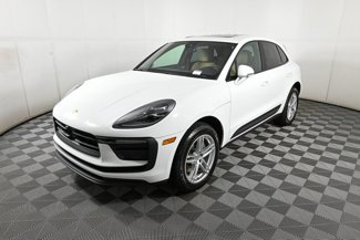 Certified 2025 Porsche Macan video 1