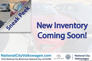 Used 2018 Volkswagen Passat 2.0T R-Line image 1