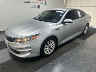 Used 2017 Kia Optima LX image 1
