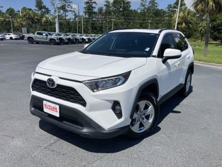 Used 2021 Toyota RAV4 XLE image 1