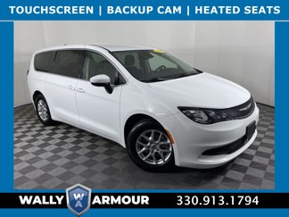 Used 2023 Chrysler Voyager LX image 1