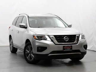 Used 2020 Nissan Pathfinder SV image 1