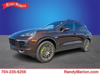 Used 2017 Porsche Cayenne S Platinum image 1
