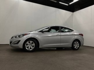 Used 2016 Hyundai Elantra SE image 1