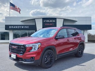 New 2024 GMC Terrain SLT w/ Tech Package image 1