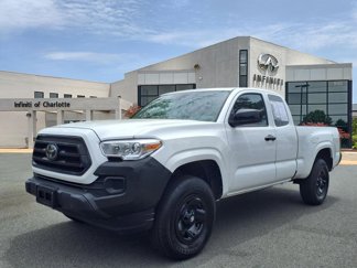Used 2023 Toyota Tacoma SR image 1