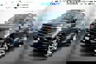 Used 2020 Ford Explorer XLT w/ Class III Trailer Tow Package image 1