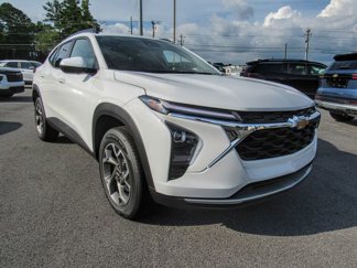 New 2025 Chevrolet Trax LT w/ Driver Confidence Package image 1