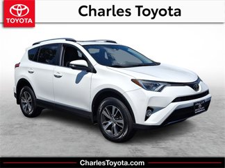 Used 2018 Toyota RAV4 XLE image 1