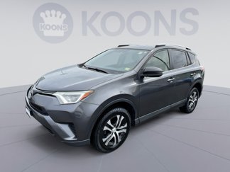 Used 2016 Toyota RAV4 LE image 1