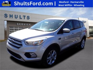 Used 2017 Ford Escape SE image 1