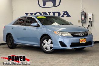 Used 2013 Toyota Camry LE image 1