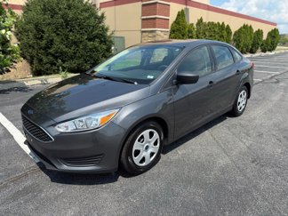 Used 2018 Ford Focus S image 1