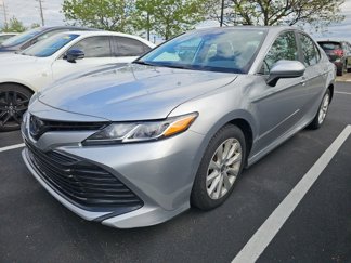 Used 2020 Toyota Camry LE image 1