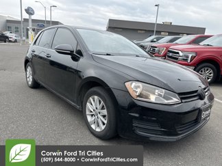Used 2015 Volkswagen Golf S image 1