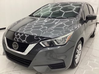 Used 2020 Nissan Versa S image 1
