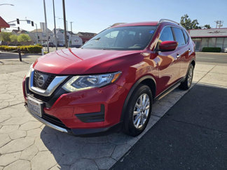 Used 2017 Nissan Rogue SV image 1