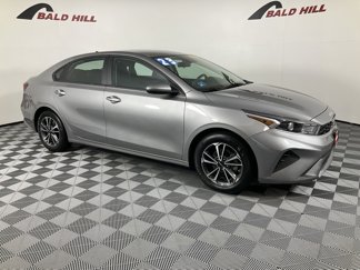 Used 2023 Kia Forte LXS image 1