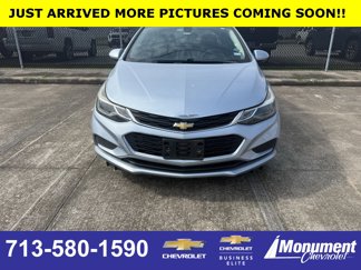 Used 2017 Chevrolet Cruze LT w/ Convenience Package image 1