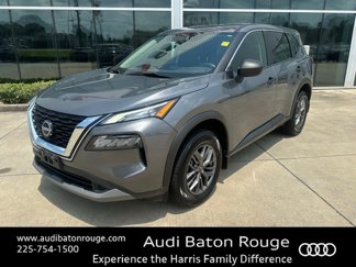Used 2023 Nissan Rogue S image 1