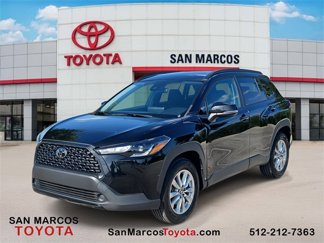 Certified 2022 Toyota Corolla Cross LE image 1