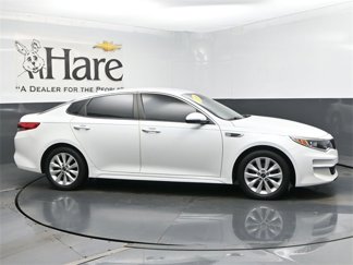 Used 2018 Kia Optima LX w/ 17" Alloy Wheels Package image 1