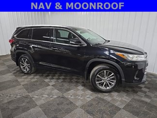 Used 2018 Toyota Highlander XLE image 1