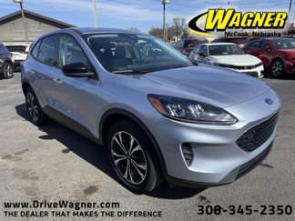 Used 2022 Ford Escape SE w/ SE Sport Appearance Package image 1