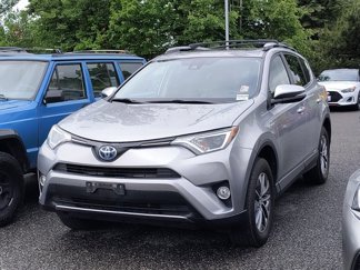 Used 2017 Toyota RAV4 XLE image 1