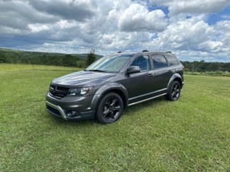 Used 2019 Dodge Journey Crossroad image 1