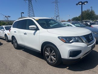Used 2019 Nissan Pathfinder S image 1
