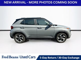Used 2022 Hyundai Venue Limited w/ Cargo Package image 1