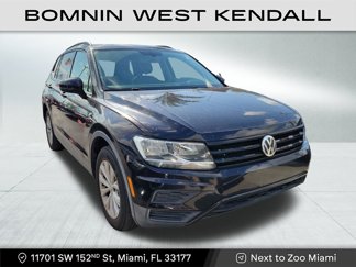 Used 2018 Volkswagen Tiguan SE w/ Panoramic Sunroof Package image 1