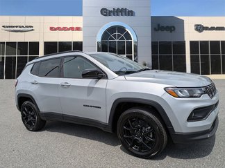 New 2025 Jeep Compass Latitude w/ Altitude Special Edition image 1