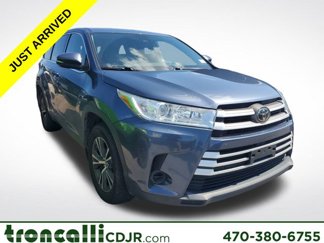 Used 2018 Toyota Highlander LE image 1