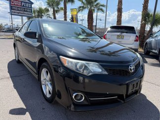 Used 2014 Toyota Camry SE image 1