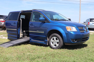 Used 2010 Dodge Grand Caravan SXT image 1