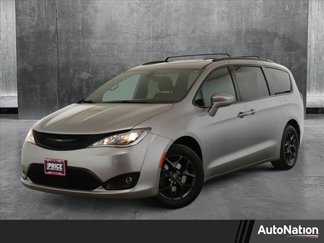Used 2019 Chrysler Pacifica Touring-L Plus w/ S Appearance Package image 1