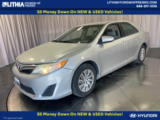 Used 2012 Toyota Camry LE image 1