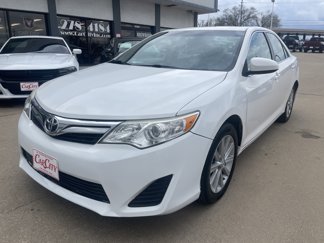Used 2014 Toyota Camry L image 1