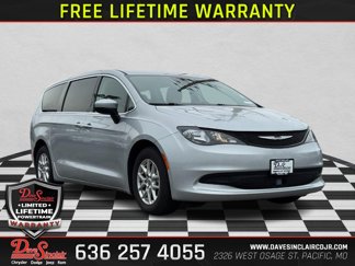 Used 2023 Chrysler Voyager LX image 1