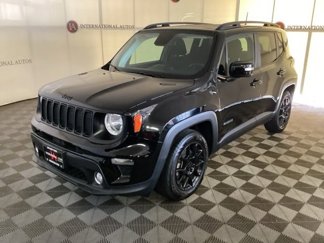 Used 2019 Jeep Renegade Altitude w/ UConnect 8.4 Nav Group image 1