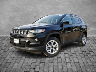 New 2025 Jeep Compass Latitude image 1