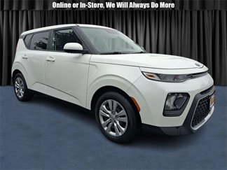 Used 2020 Kia Soul LX image 1