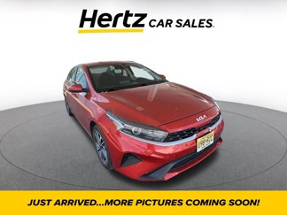 Used 2023 Kia Forte LXS image 1